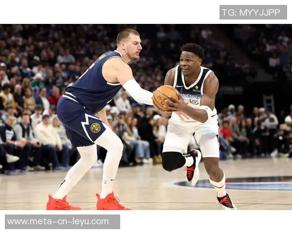 爱德华兹上半场表现分析5中3罚球全中贡献12分失误频繁正负值惨淡